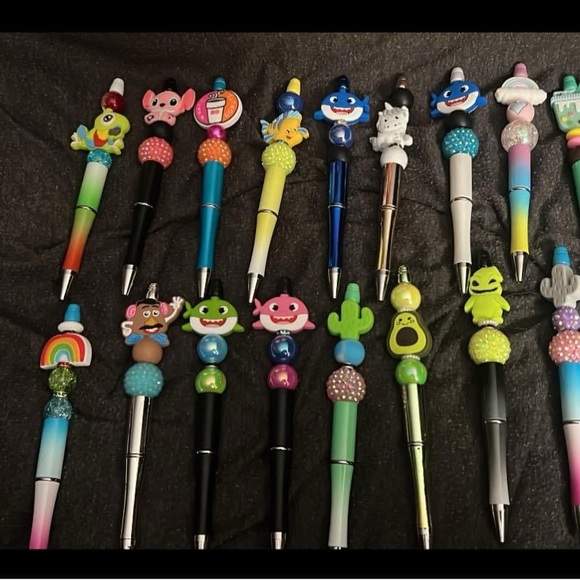 Pens - Picture 5 of 7